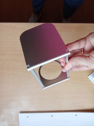 Soporte aluminio para cafetera