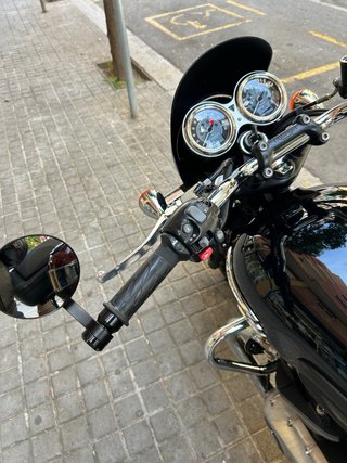 Triumph Bonneville T120 Black Moto