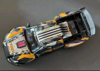 Hot Wheels Deberti Toyota Tacoma 1:43 Premium