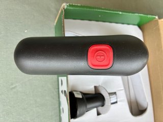 Bosch UniversalBrush 3.6V con accesorios