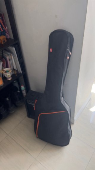 Guitarra Jackson JSIX Dinky Minion Negra
