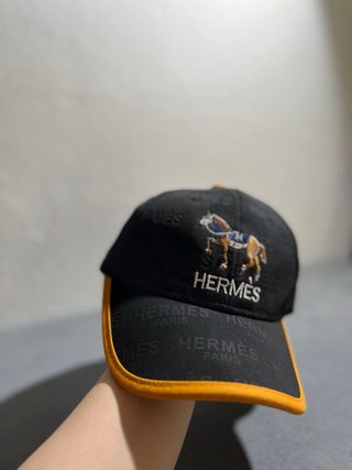 Gorra Hermes Negra y Naranja