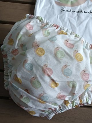 Conjunto bebé unisex  T 12 + peluche