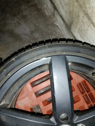 Llantas Seat 18"