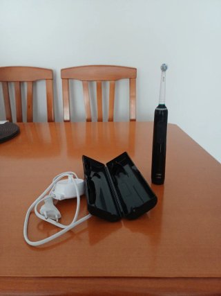 Cepillo Eléctrico Oral-B Negro