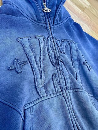 Sudadera impecable solo dos usos
