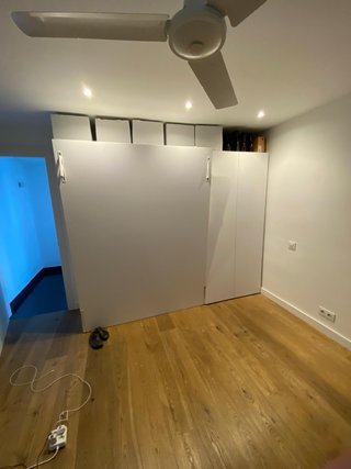 Cama abatible 1.35m + armario + baldas