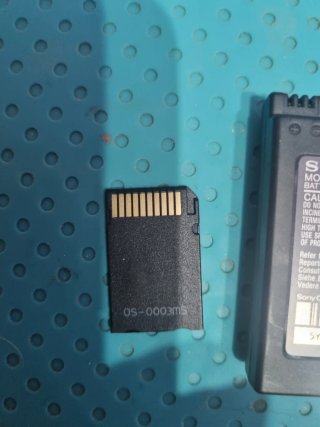 Batteria PSP Pandorizzata + Memory Stick 6.61