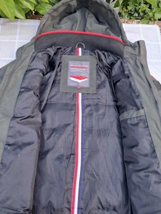 Chaquetón plumas con capucha