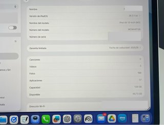 iPad Air 13” M3 128GB + Magic Keyboard