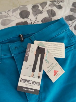Pantalón largo color azul verdoso