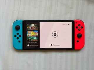 Nintendo Switch OLED Rosso/Blu