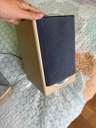 Cadena Sanyo con altavoces