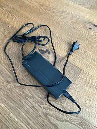 Cargador Batería 36V Bicicleta Eléctrica