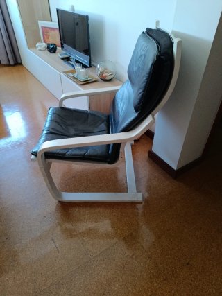 Sillón Mecedora Ikea Cuero Negro