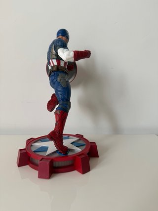Diamond Capitán America Marvel Gallery Figura