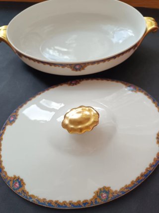 Limoges Lanternier Sopera y Legumbrera