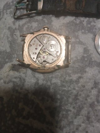Reloj antiguo para piezas