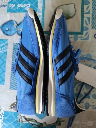 Adidas SL 72 Talla 44 Azul y Negras