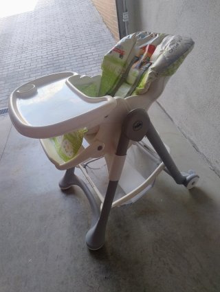 Trona infantil con funda divertida