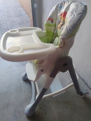 Trona infantil con funda divertida