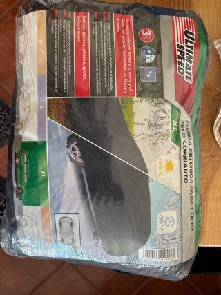 Funda protectora coche sin estrenar
