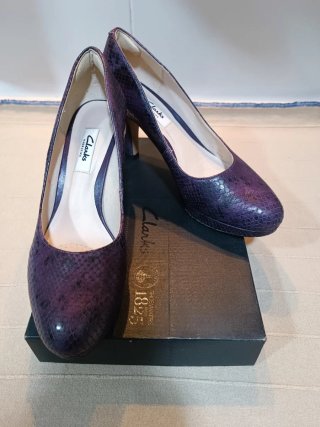 Zapatos Violeta Suede Crisp Kendra Talla 39