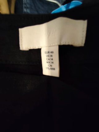 Pantalón de lino blanco y pantalón lino negro