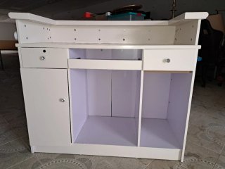 Mostrador recepción blanco madera