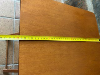 Mesa auxiliar plegable roble
