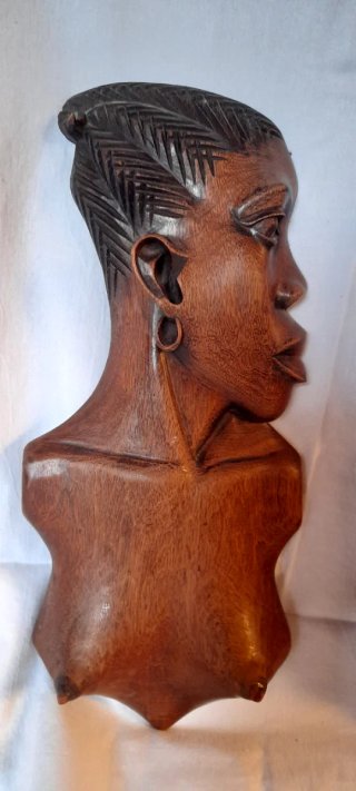 Coppia sculture legno uomo donna