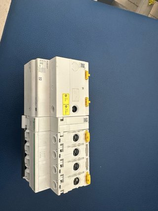 Limitador Sobretensiones Schneider Electric