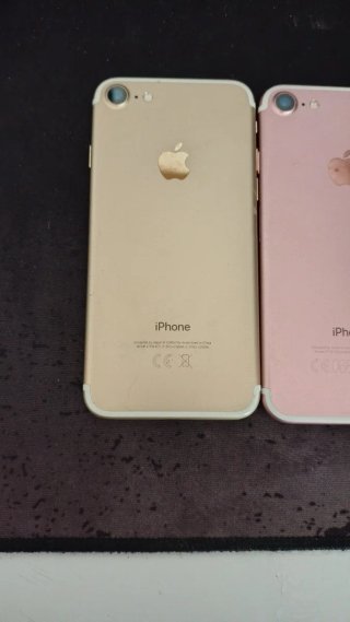 2 iPhone 7 per parti