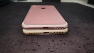 2 iPhone 7 per parti