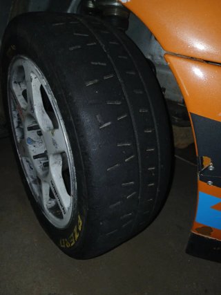 Llanta Pirelli RK7 15