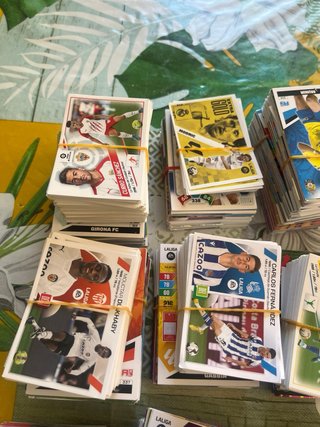 Lote cromos fútbol y otros