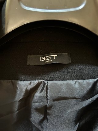 Cappotto Bugatti nero con pelliccia
