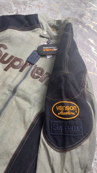 Chaqueta Supreme x Vanson
