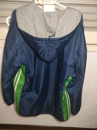 Chaqueta Adidas con capucha retro