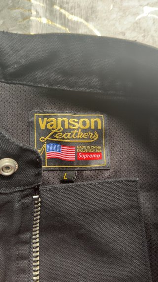 Chaqueta Supreme x Vanson Negra