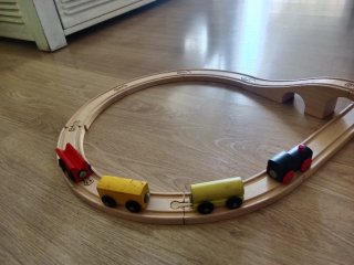 Circuito de tren de madera