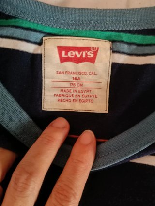 Camiseta Levi's Talla 16/176cm Rayas Retro. Ganga