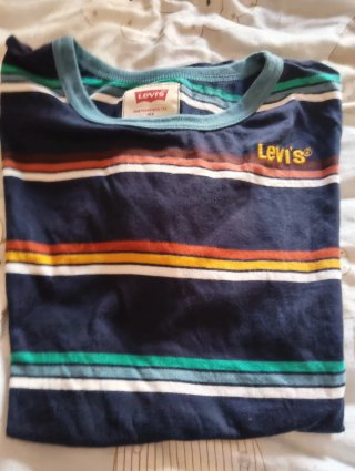 Camiseta Levi's Talla 16/176cm Rayas Retro. Ganga
