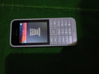 Nokia 220 Blanco y Negro