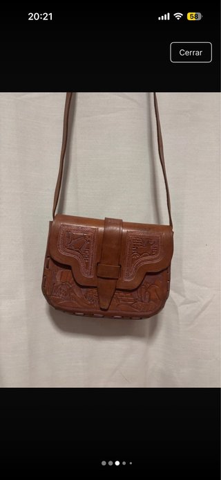 Bolso de hombro de cuero marrón