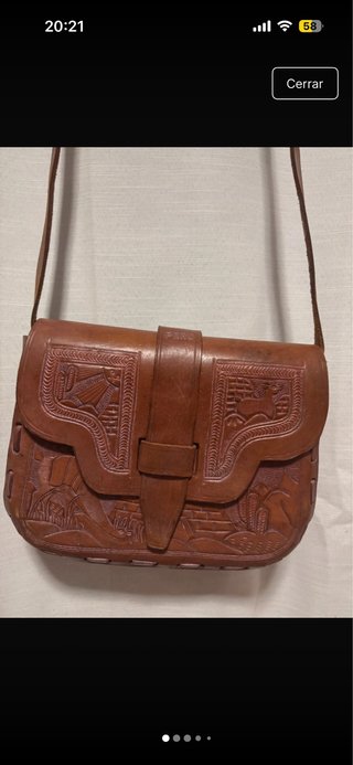 Bolso de hombro de cuero marrón