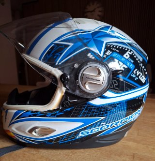 Casco Scorpion Exo 1000.