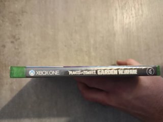 Plants vs Zombies Garden Warfare precintado