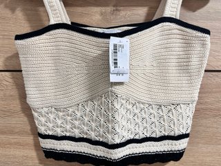 Croptop | Top Corto | Punto |Hollister Talla M