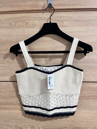 Croptop | Top Corto | Punto |Hollister Talla M